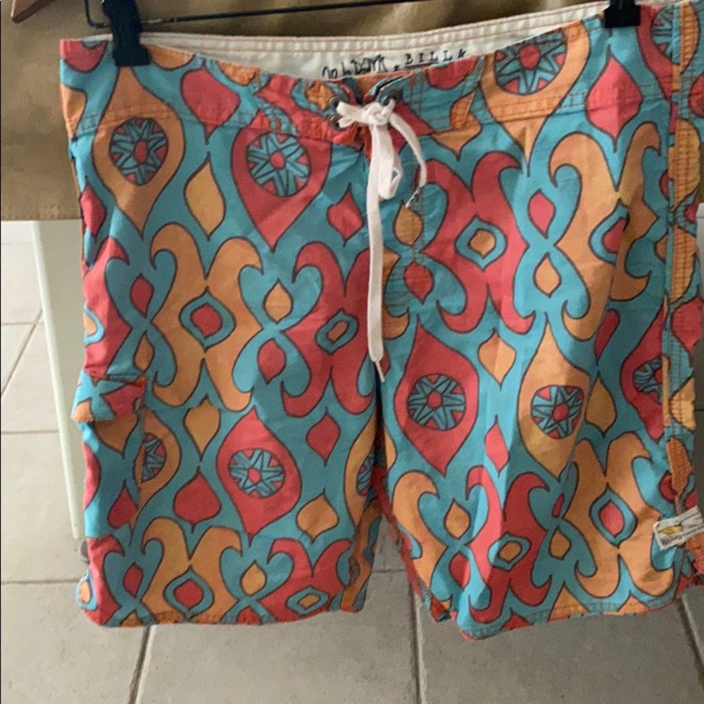 Men’s Boardshorts size 32 Billabong